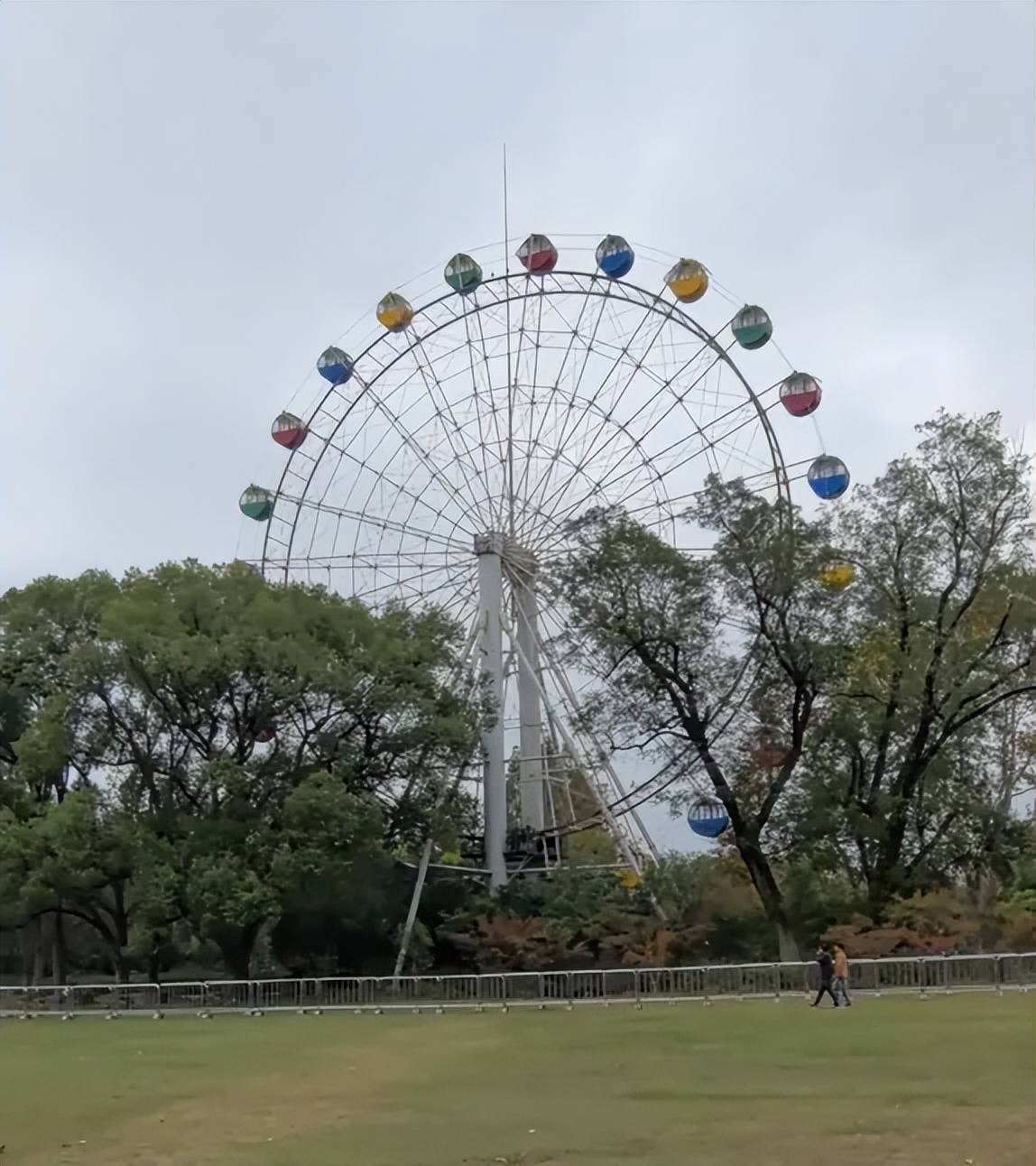 真的要再見了！陪伴上海小囡32年的“西郊公園”摩天輪即將拆除