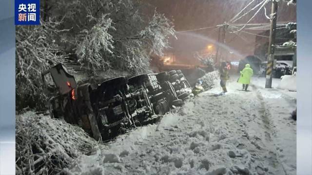 韓國連續(xù)兩天強降雪 多地積雪超40厘米