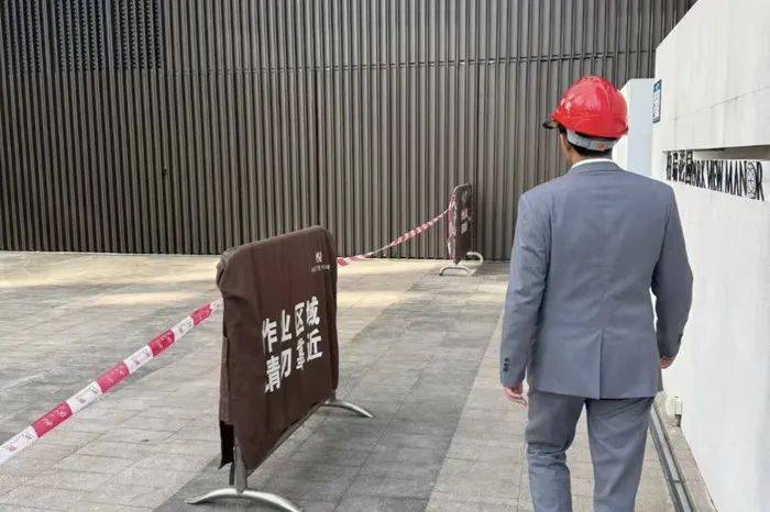 深圳悅府二期爆燃事故背后：親歷者、賠償難題和超高層建筑反思