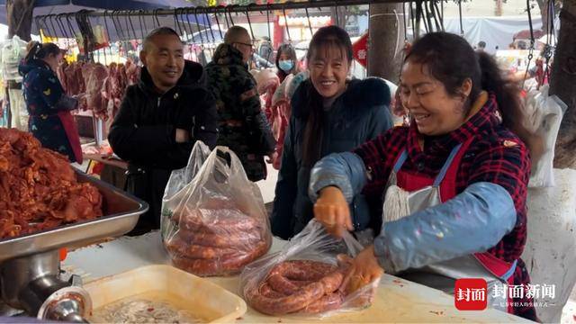 成都“買菜大軍”乘地鐵到資陽(yáng)灌香腸 “相因”背后還有什么吸引力？丨封面頭條