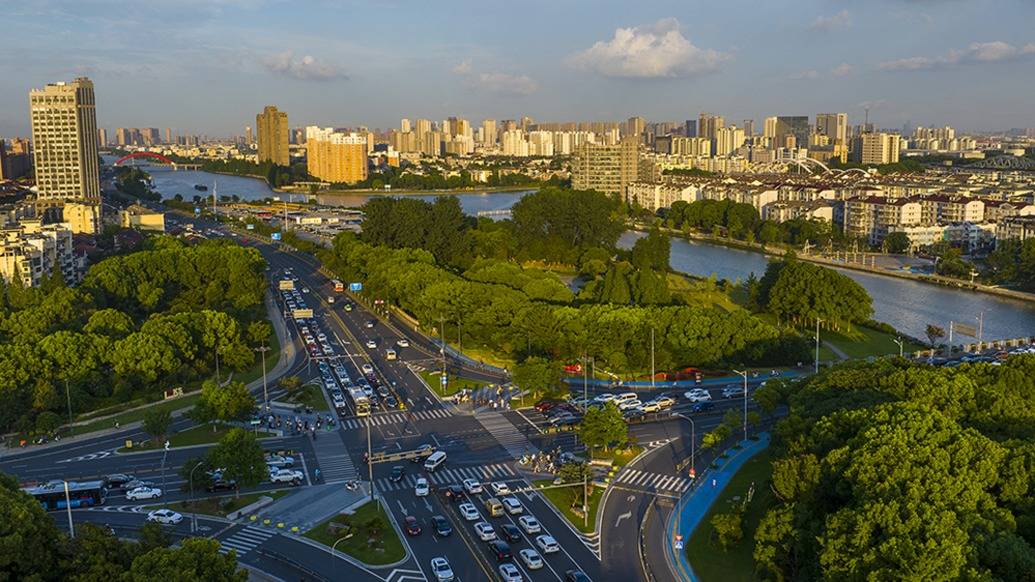 最強縣級市昆山去年經(jīng)濟增速6.1%，跑贏最強地級市蘇州